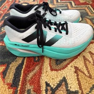 New Balance FuelCell SuperComp Trainer v3